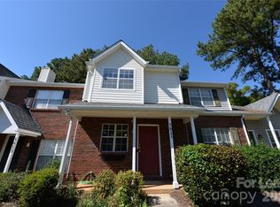 5611 Prescott Ct, Charlotte, NC 28269