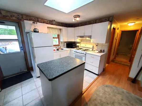26 Carver Dr #2, Bridgewater, MA 02324