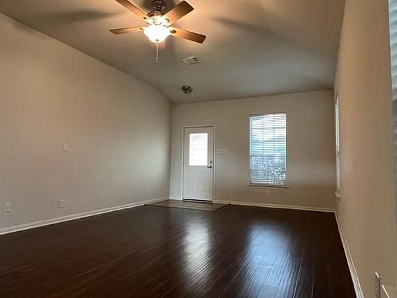 5th image of 2134 Thorn Berry Creek Ln