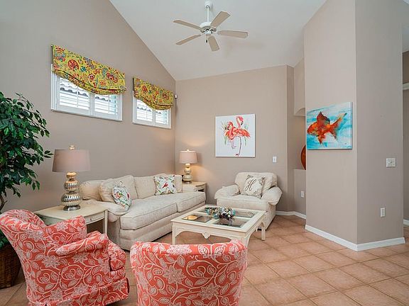 3rd image of 1649 Victoria Cir