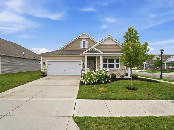 5851 Ryman Dr E, Grove City, OH 43123