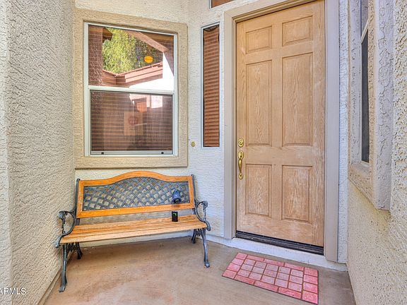 5th image of 946 S PARKCREST Street