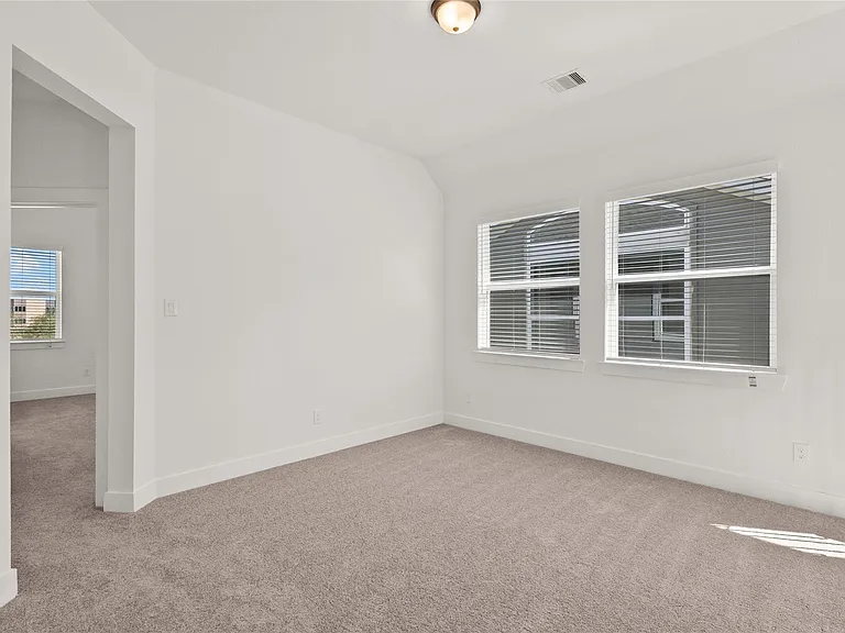 4931 Carranza Ct — Photo 24