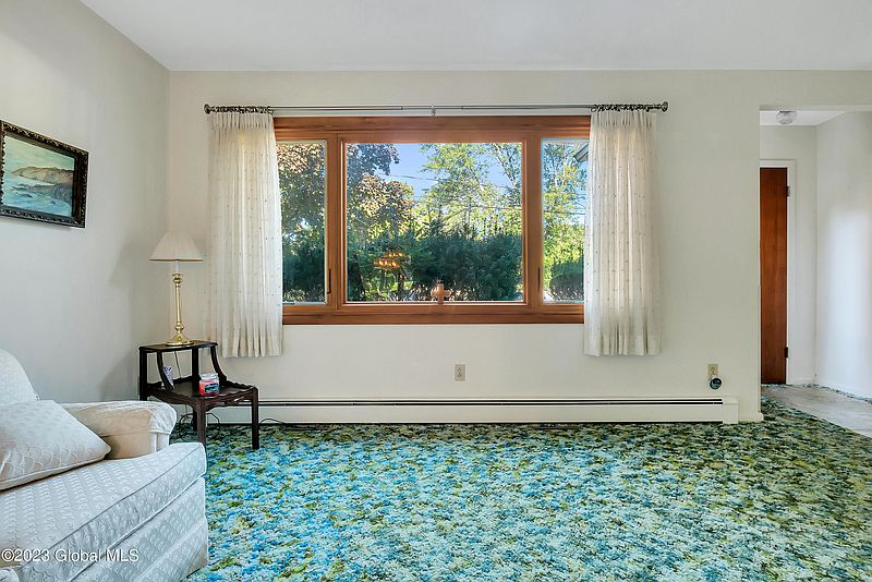 3rd image of 9 Clearview Boulevard
