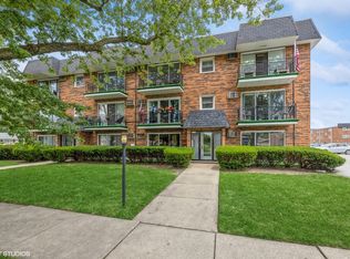 3758 W 120th St APT 1C, Alsip, IL 60803