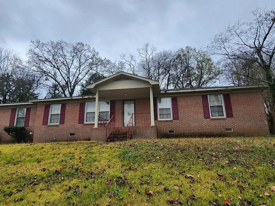2801 Brett Rd NW