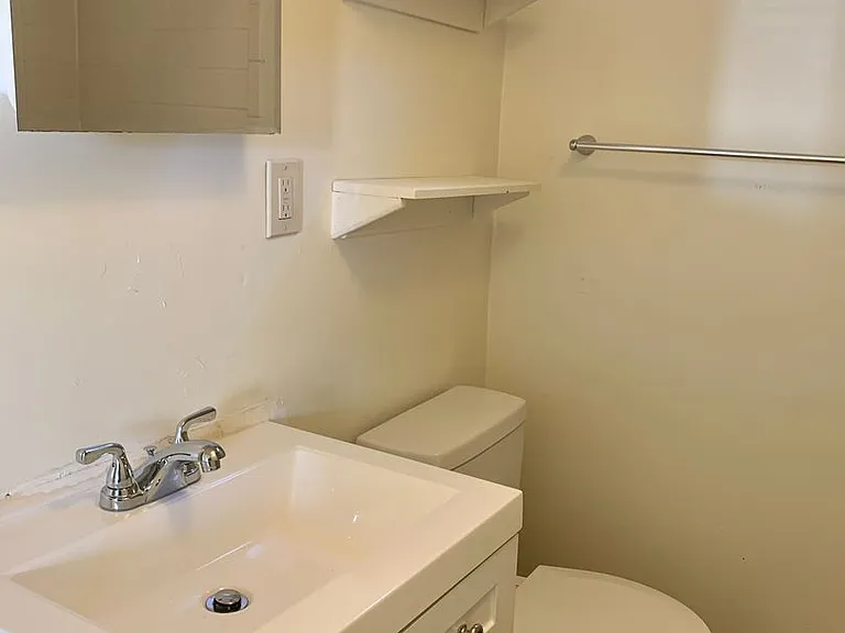 1346 & 1348 Pine St — Photo 13