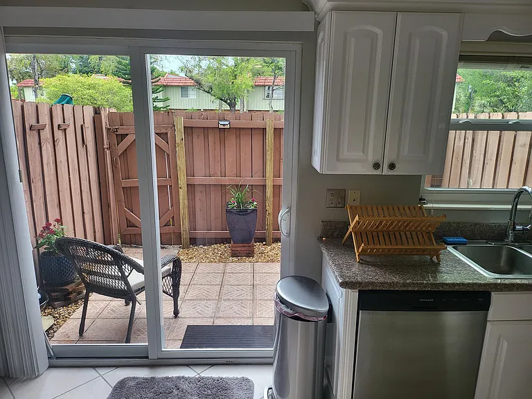32 NE 20th Ct #4B — Photo 11
