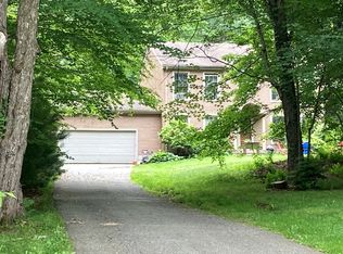 13 Ramsgate Ln, Barkhamsted, CT 06063