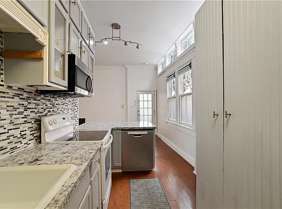 5th image of 923 Saint Philip St #A & B