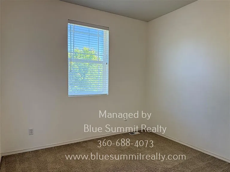 3515 Becket St NE — Photo 14
