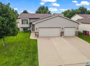 3513 W 90th St, Sioux Falls, SD 57108