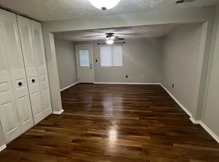 16 Christine Ct, Hampton, VA 23666