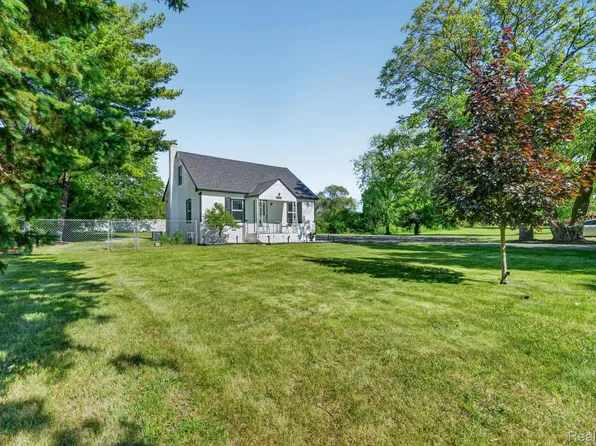 2861 John R Rd, Rochester Hills, MI 48307
