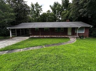 407 Englewood Dr, Archdale, NC 27263