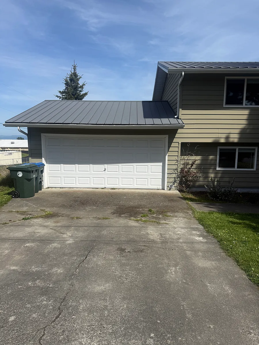 Building Photo - 309 Viewcrest Ave