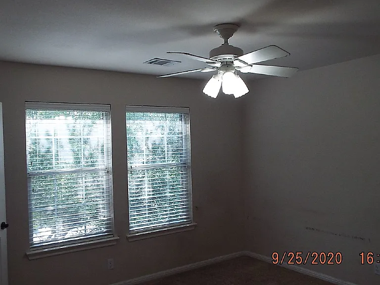204 Cinnabar Trl — Photo 31