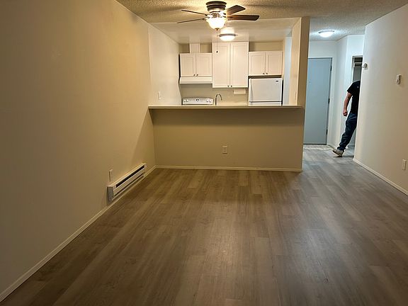 3rd image of 5240 15th Ave NE