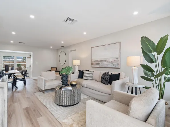 9361 Bellewood Street, Palm Beach Gardens, FL 33410