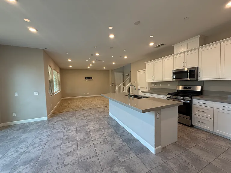 10110 Hercules Way — Photo 36