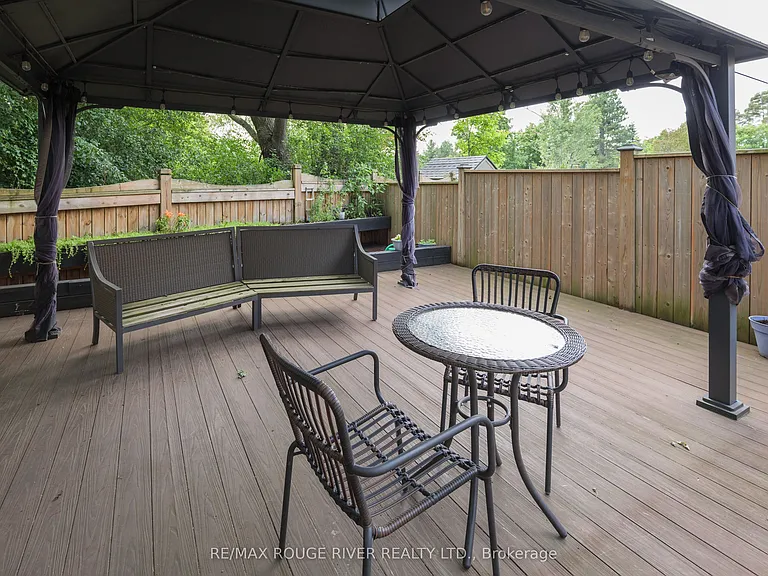 453 Mahogany Ct — Photo 25