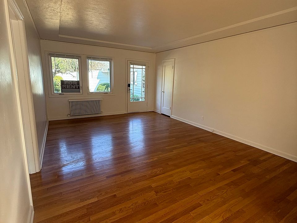 Living room.