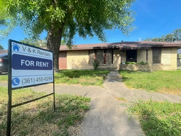 318 S 23rd St, Kingsville, TX 78363