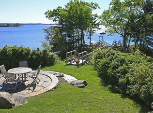 17 Stornoway Rd, Cumberland Foreside, ME 04110