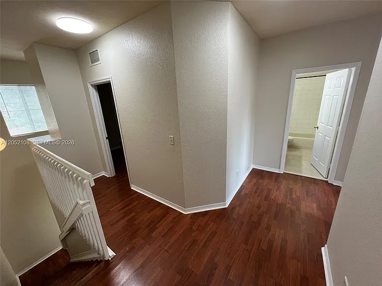 100 SW 15th Ave — Photo 41