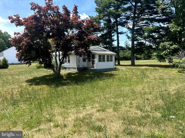 1254 Strawberry Ave, Vineland, NJ 08360