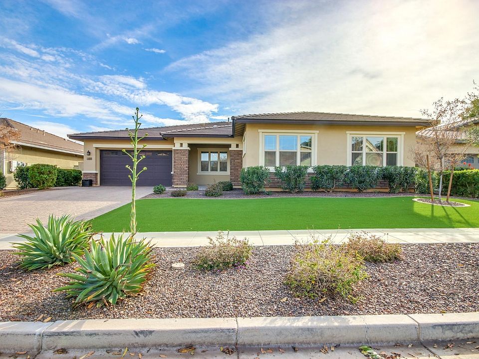 1st image of 15377 W Dahlia Dr