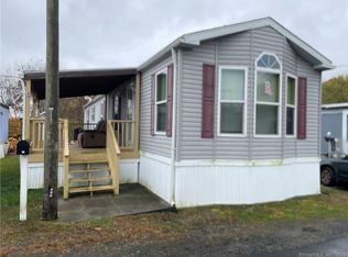 29 Donna St, Beacon Falls, CT 06403