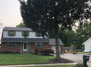 360 Hampton Dr, Feasterville Trevose, PA 19053