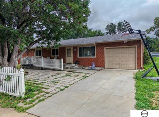 5140 Grassridge Rd, Lincoln, NE 68512