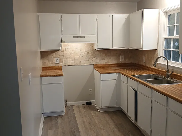 3320 Napier Ave — Photo 15