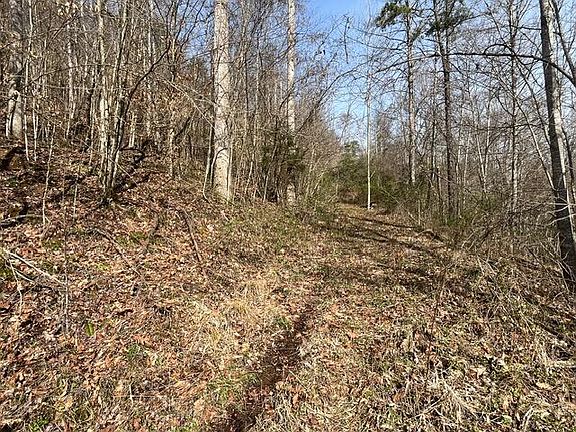 4th image of 326 Earl Crisp Rd