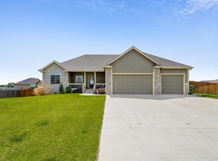 2300 Sunset Ridge Dr, Salina, KS 67401