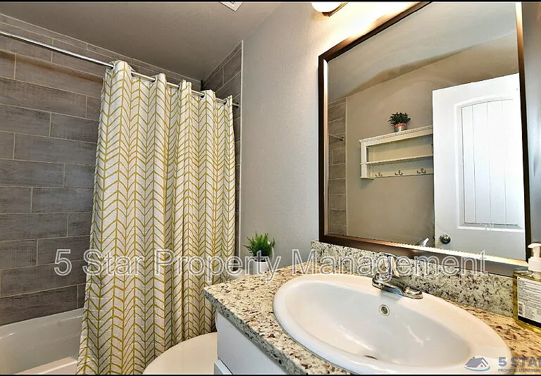 5129 Rose Elise St — Photo 23