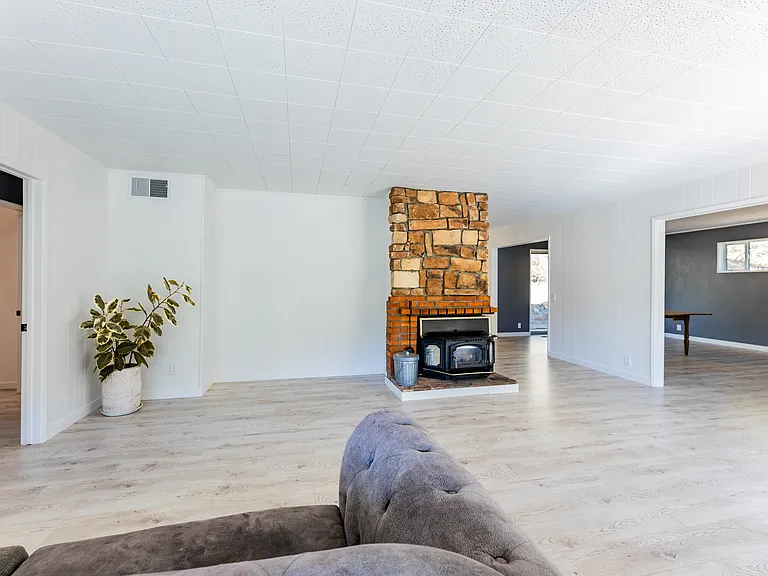 3227 Salton Vista Dr — Photo 12