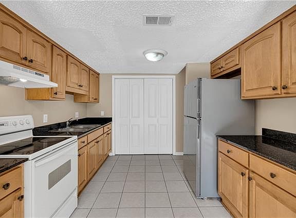 5th image of 5799 Tullis Dr