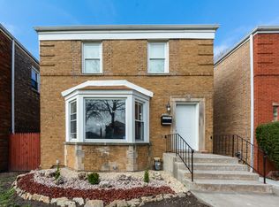 10146 S Rhodes Ave, Chicago, IL 60628