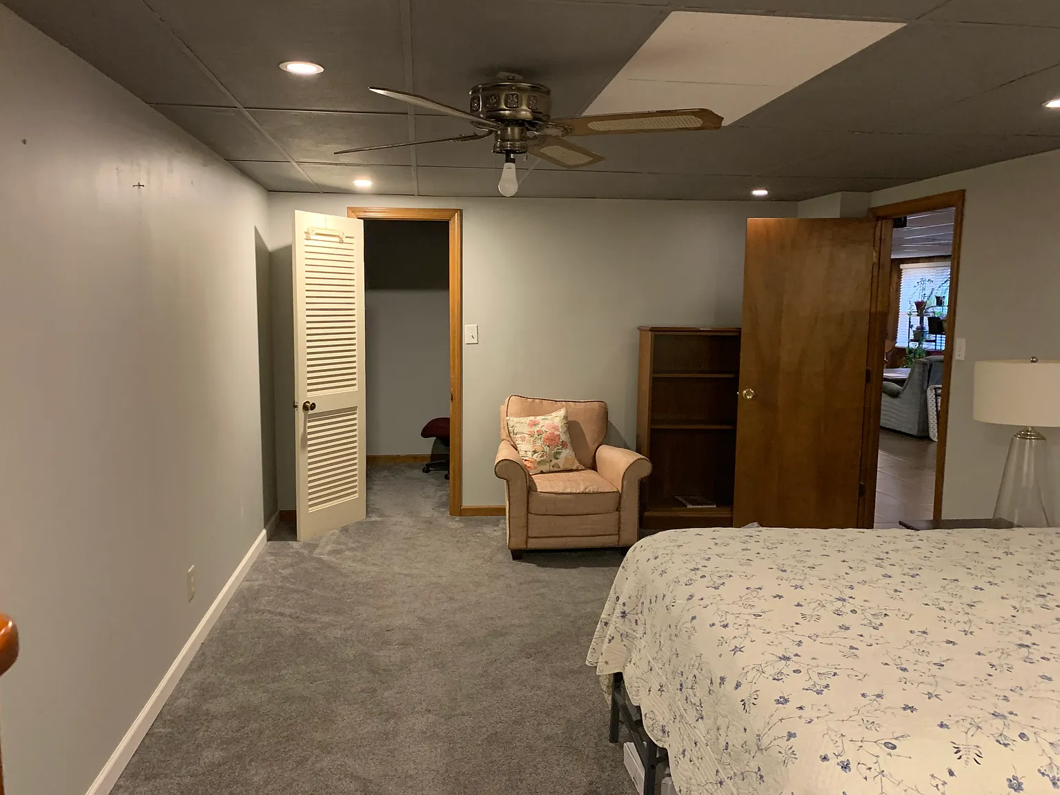 1 bed, 1600 sqft, $800 — Photo 2