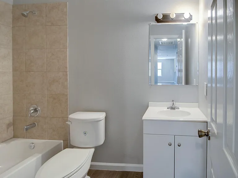 1022 Jeff St — Photo 13