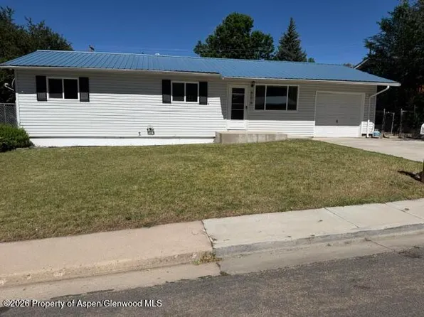 806 Steele St, Craig, CO 81625