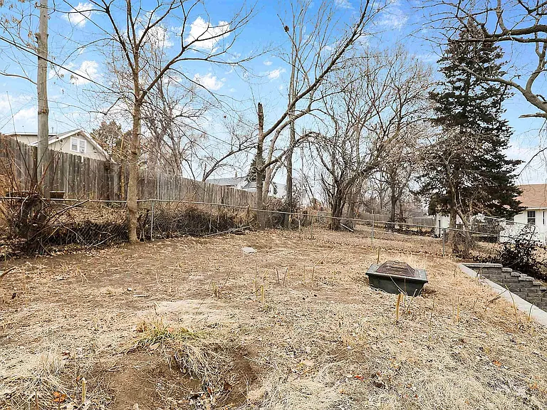 976 S 50th Ave — Photo 26