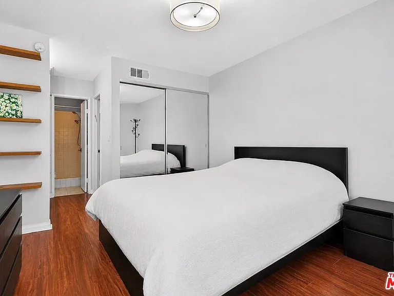 5003 Westpark Dr #103 — Photo 15