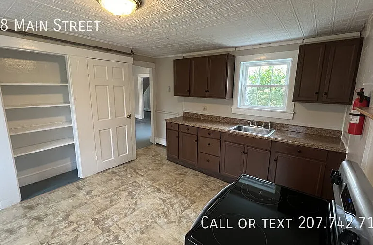 278 Main St — Photo 1
