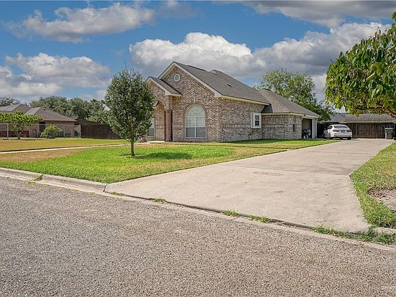 2nd image of 2910 Mi Cielo Dr