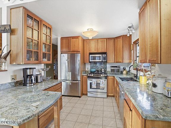 4th image of 19110 War Admiral Rd