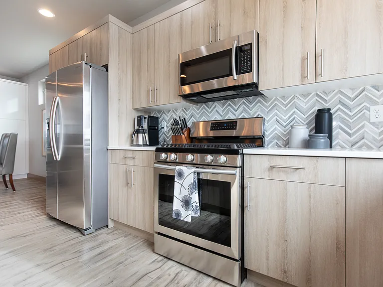 5468 Westmorland Dr — Photo 12